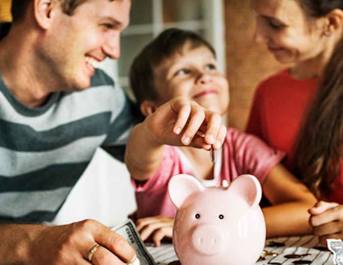 MayBlog_TalkingYoungChildrenAboutMoney_500x300