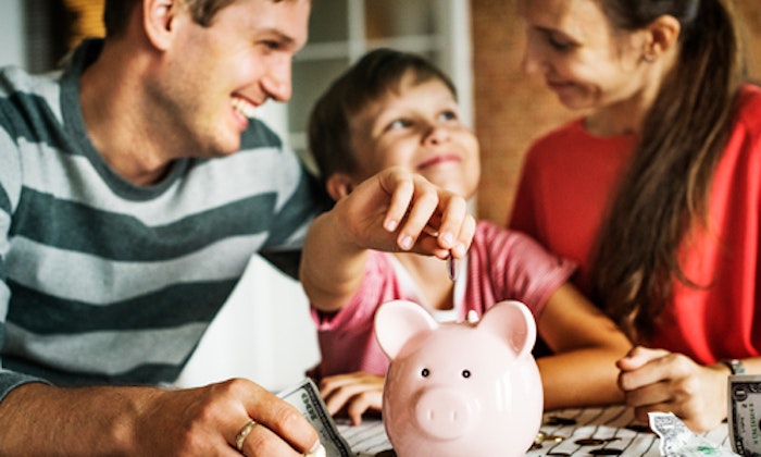 MayBlog_TalkingYoungChildrenAboutMoney_500x300